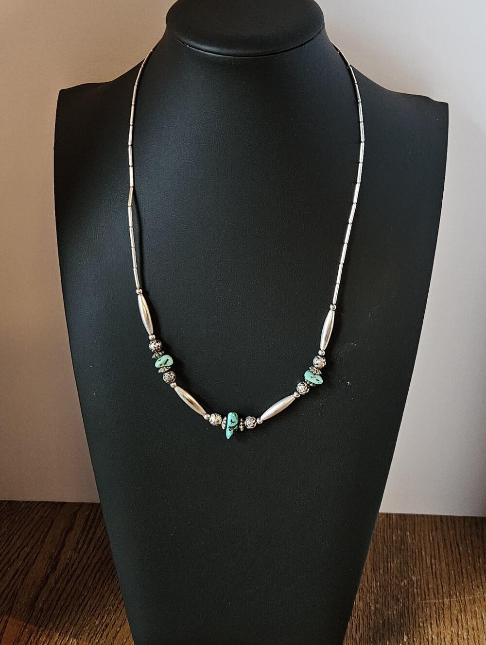 Vintage Liquid Silver Turquoise Nugget Necklace Barrel Clasp Southwestern